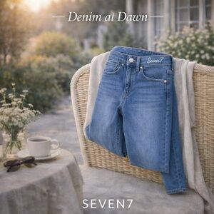 Size 6 • Seven7 Medium Wash Skinny Jeans – Stretch Slim Fit Denim